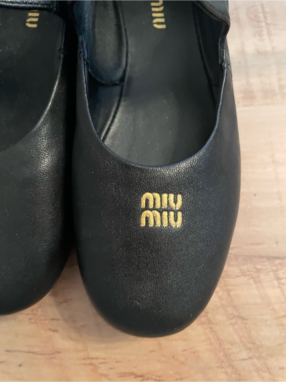 Miu Miu Black Leather Ruffle-Trim Mary Jane Shoes with Gold Logo - Picture 2 of 4